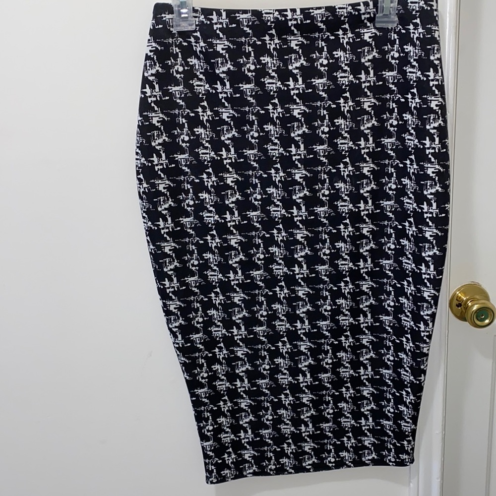 Bodycon/Midi Skirt